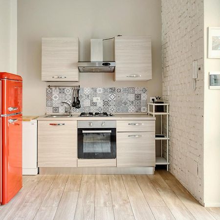 Modern Loft Near Bosco Verticale Milan Luaran gambar