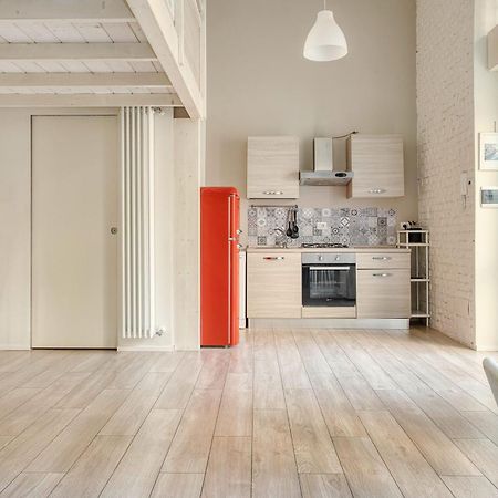 Modern Loft Near Bosco Verticale Milan Luaran gambar